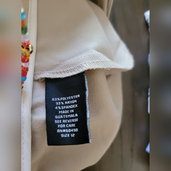 Capri Pants - Picture 12 of 12